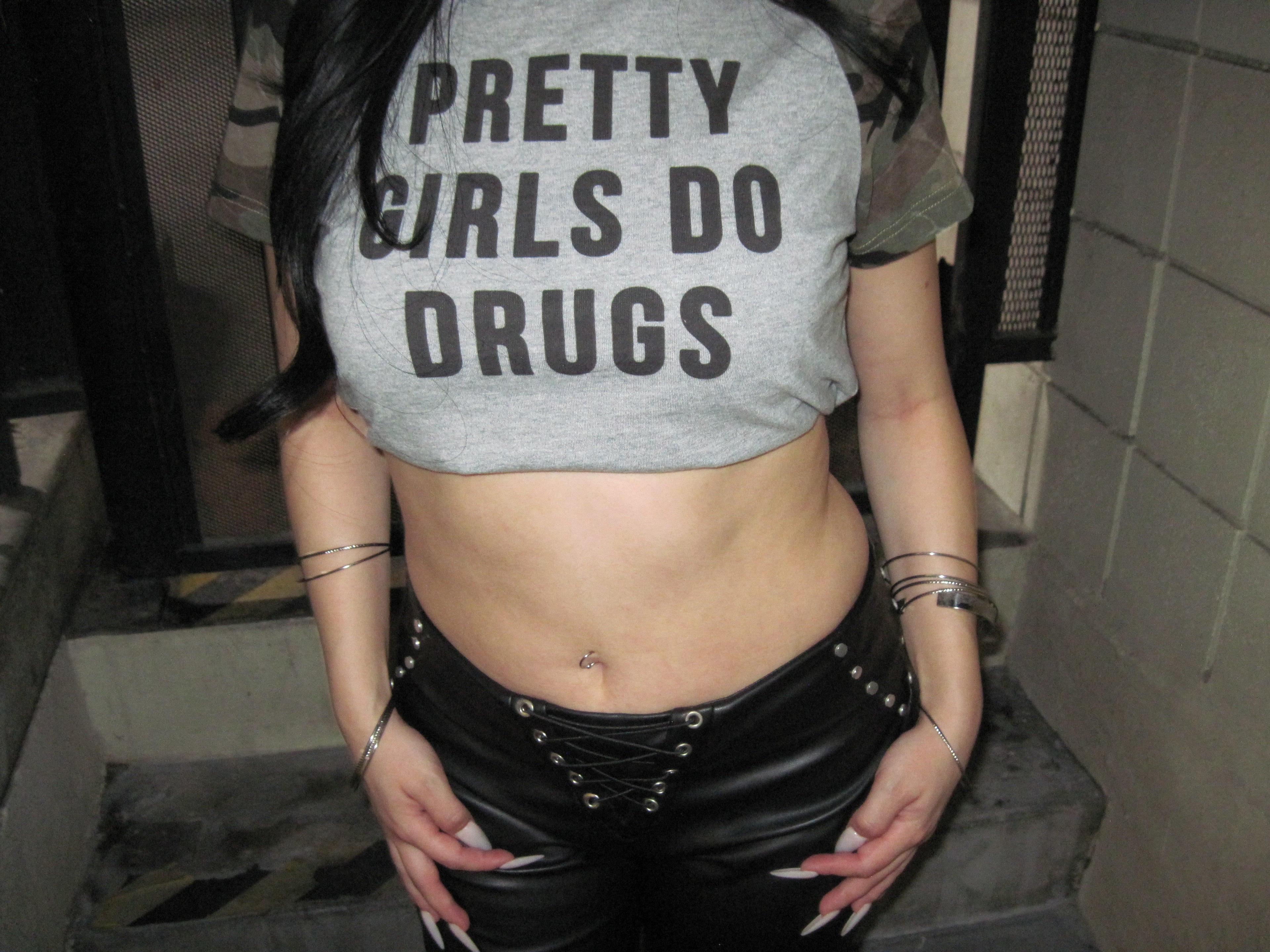 Women’s Camo Crop Tee